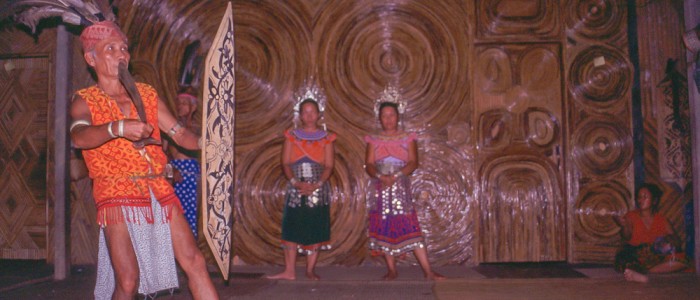 Exklusive Vorführung im Longhouse