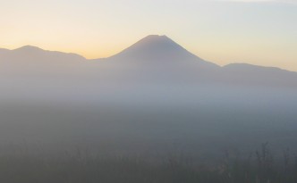 Mt. Ngauruhoe im Morgengrauen